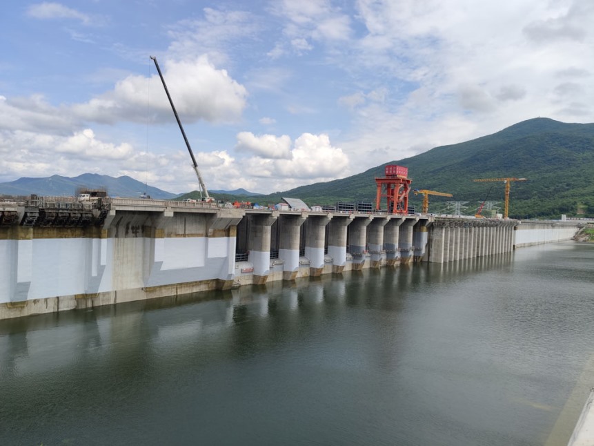 T100系列無溶劑刷涂聚脲防水涂料